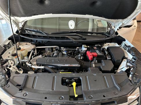 Used 2026 Nissan Rogue SL FWD image 34