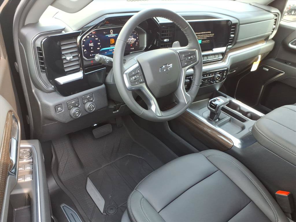 New 2026 Chevrolet Silverado 1500 RST w/ Convenience Package II AWD/4WD image 9