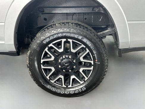 New 2026 RAM 3500 Limited image 17