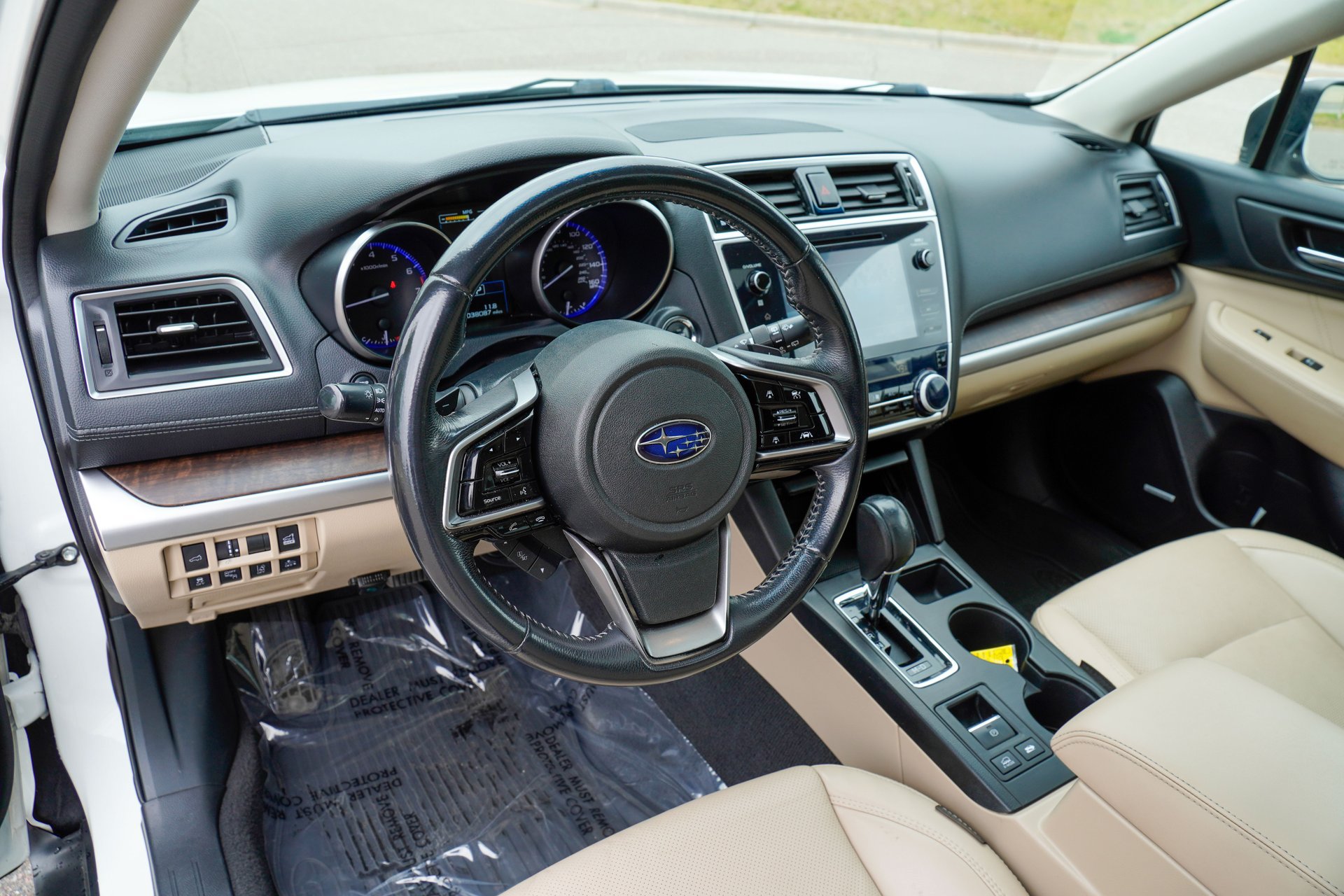 Used 2018 Subaru Outback 3.6R Limited AWD/4WD image 11