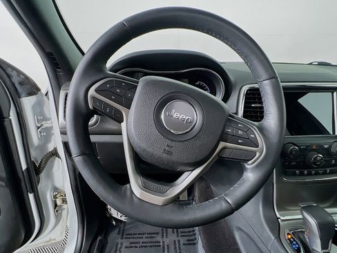 Used 2018 Jeep Grand Cherokee Altitude image 10