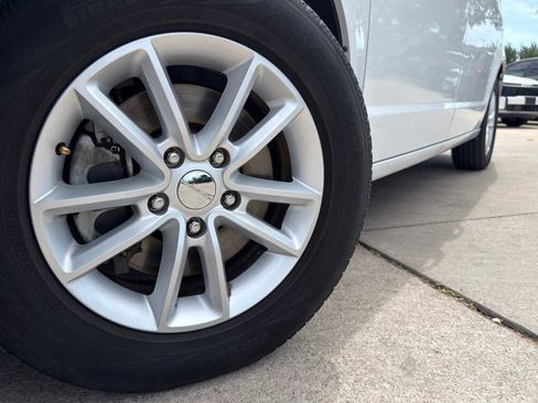 Used 2019 Dodge Grand Caravan SXT FWD image 5