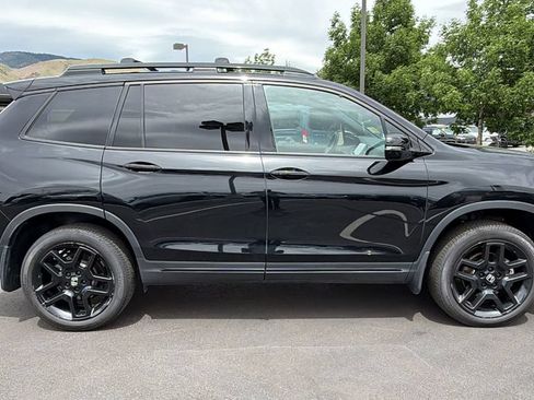 Used 2024 Honda Passport Black Edition image 2