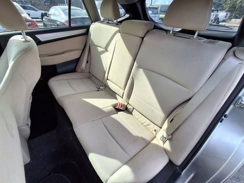 Used 2017 Subaru Outback 2.5i Premium image 15