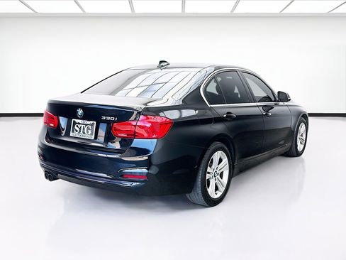 Used 2018 BMW 330i Sedan RWD image 4