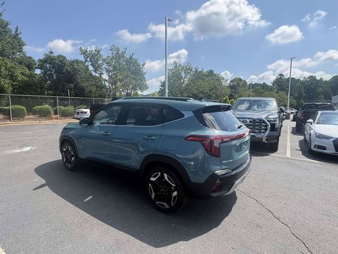Used 2024 Kia Seltos SX w/ SX Sunroof Package AWD/4WD image 4