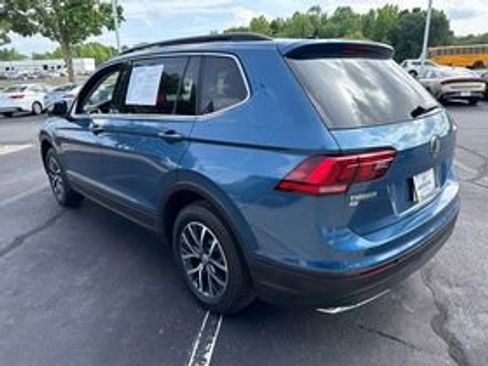 Used 2019 Volkswagen Tiguan SE w/ Panoramic Sunroof Package AWD/4WD image 5