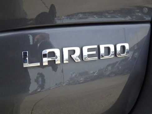 Certified 2023 Jeep Grand Cherokee L Laredo image 11