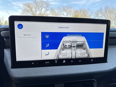 New 2026 Ford Maverick XLT image 19