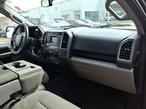 Used 2015 Ford F150 XLT w/ Equipment Group 301A Mid image 18