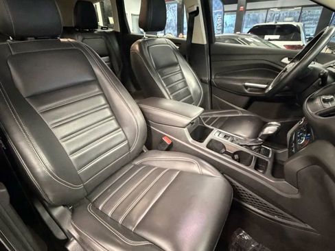 Used 2019 Ford Escape SEL image 10