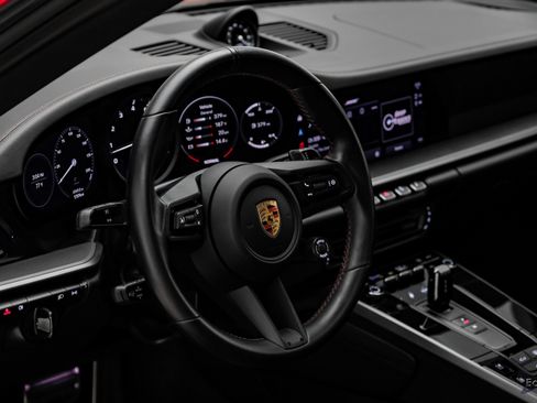 Used 2024 Porsche 911 Carrera w/ Premium Package image 38