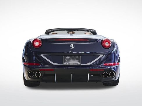 Used 2016 Ferrari California T image 4