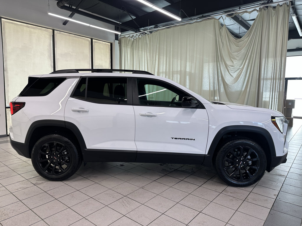 Certified 2026 GMC Terrain Elevation w/ Elevation Premium Package FWD image 3