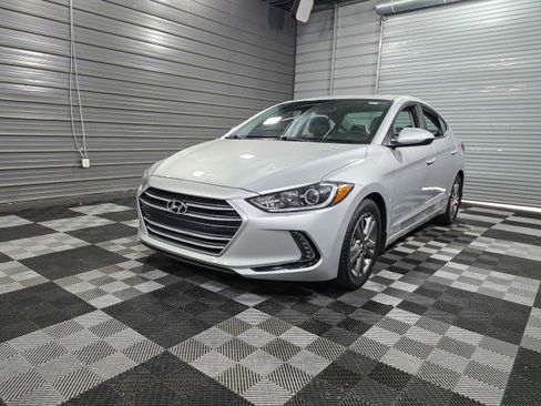 Used 2018 Hyundai Elantra Value Edition FWD image 1