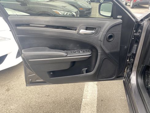 Used 2019 Chrysler 300 S RWD image 14