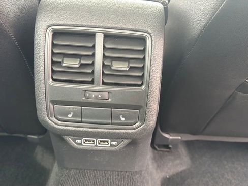 Used 2022 Volkswagen Passat 2.0T FWD image 30