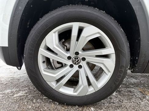 Used 2023 Volkswagen Atlas SE image 12