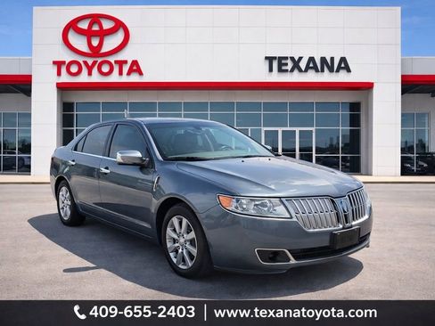 Used 2012 Lincoln MKZ image 1