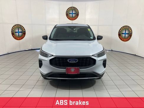 Used 2025 Ford Escape Active image 14