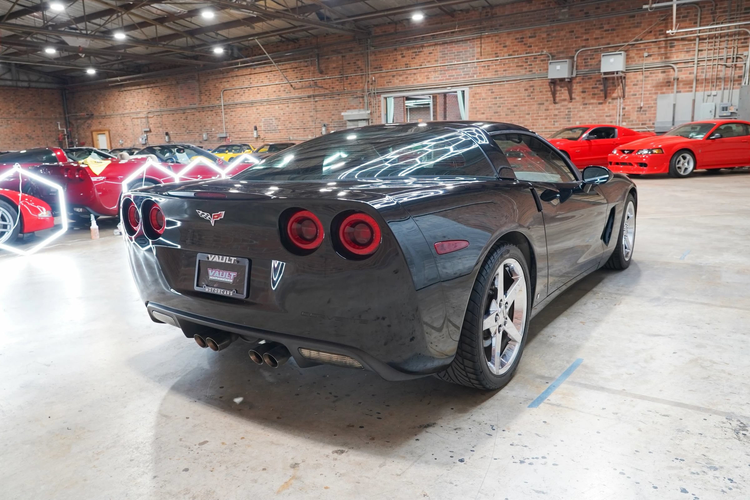 Used 2007 Chevrolet Corvette Coupe w/ Preferred Equipment Group RWD image 11