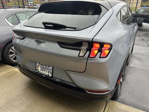 Used 2022 Ford Mustang Mach-E Premium image 21