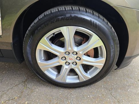 Used 2016 Cadillac SRX Performance w/ Driver Awareness Package AWD/4WD image 9