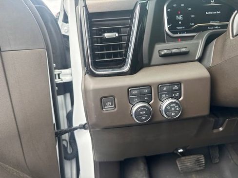 Used 2024 GMC Sierra 2500 Denali w/ Technology Package AWD/4WD image 20