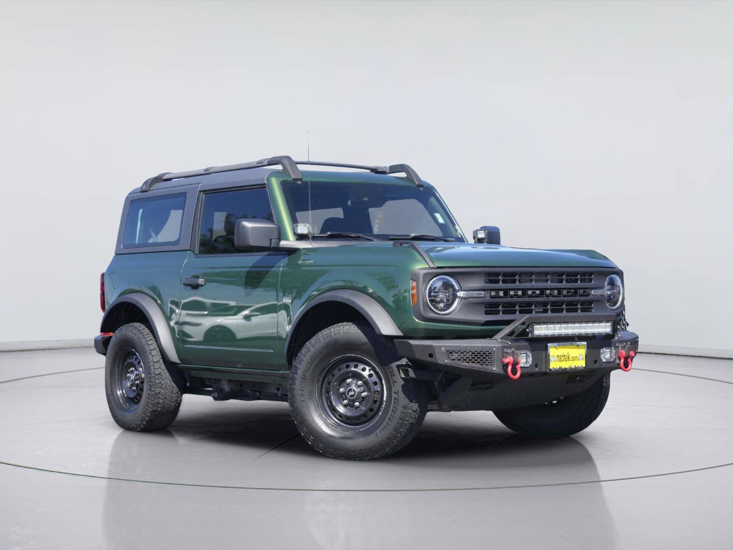 Used 2022 Ford Bronco 2-Door AWD/4WD image 2