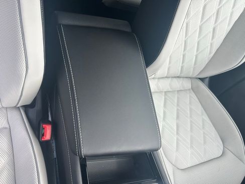 New 2026 Volkswagen Atlas Cross Sport SEL Premium R-Line image 42