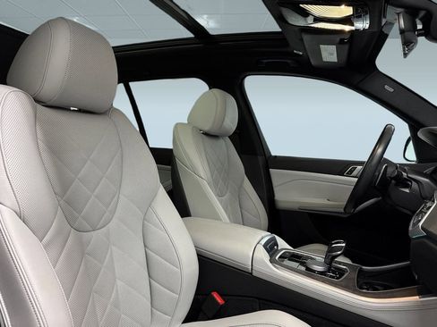 Certified 2023 BMW X5 xDrive40i w/ M Sport Package image 31