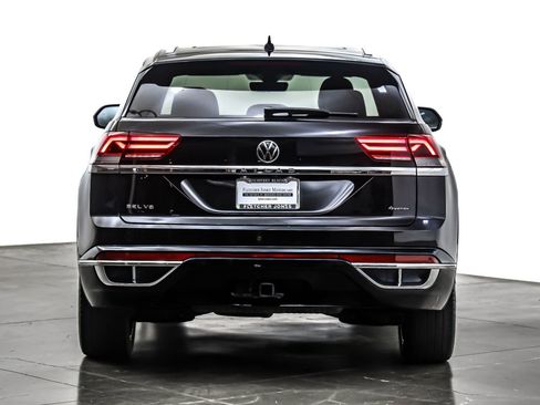 Used 2023 Volkswagen Atlas Cross Sport SEL Premium R-Line image 3