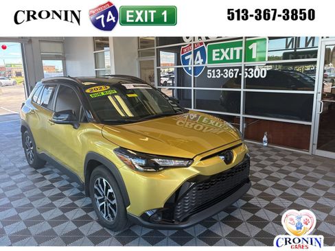 Used 2023 Toyota Corolla Cross AWD Hybrid w/ Moonroof Package image 1