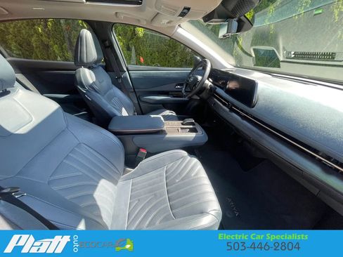 Used 2023 Nissan Ariya AWD/4WD image 50