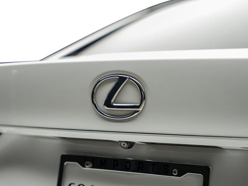 Used 2016 Lexus IS 200t w/ F Sport Package RWD image 19