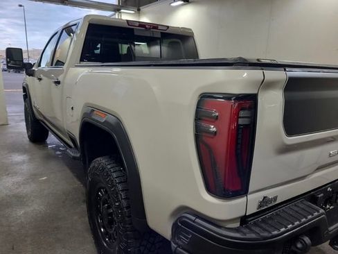 Used 2026 GMC Sierra 2500 AT4X w/ AT4X AEV Edition AWD/4WD image 4