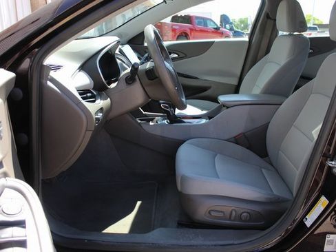 Used 2021 Chevrolet Malibu LS image 12