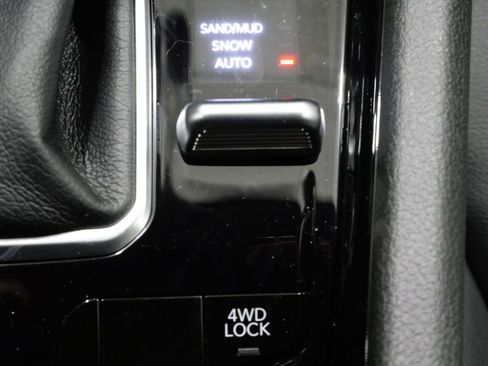 New 2026 Jeep Compass Latitude image 21