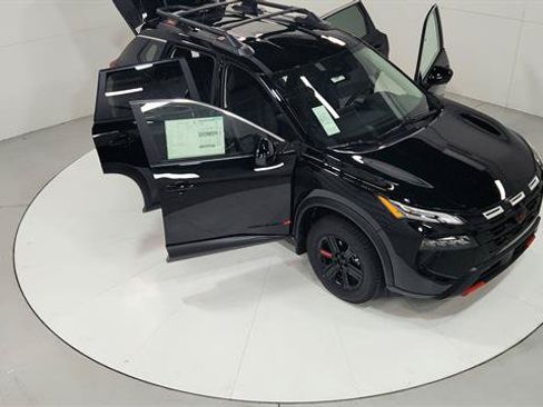 Certified 2025 Nissan Rogue SV AWD/4WD image 31