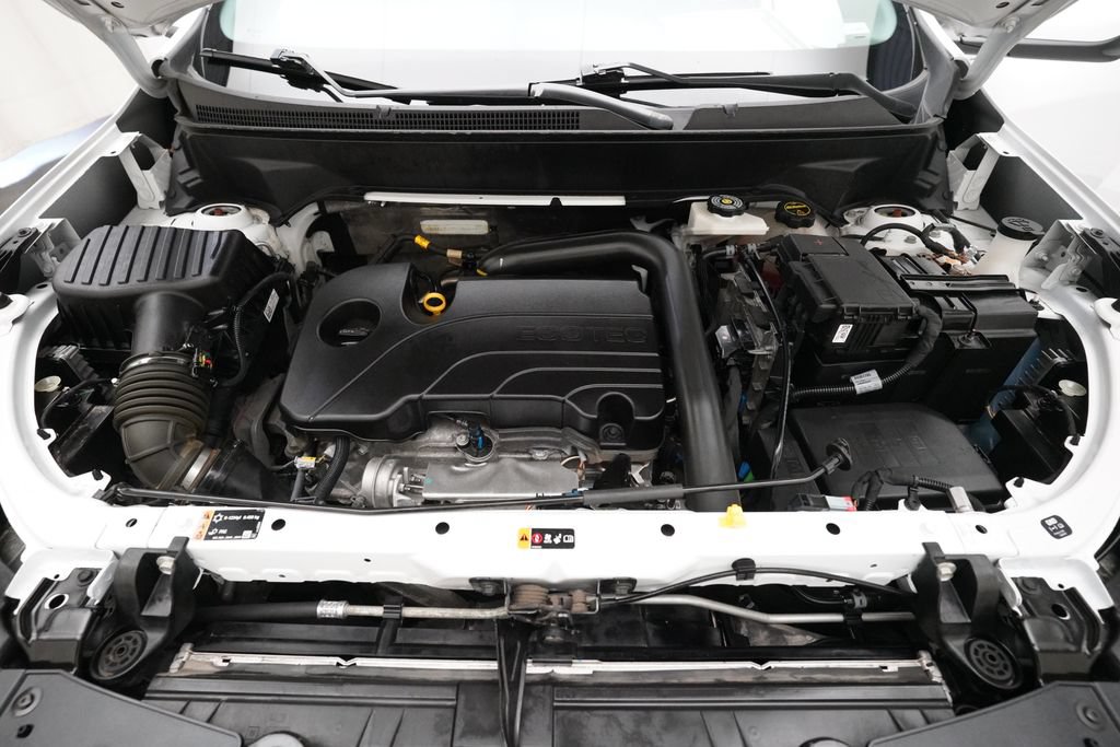 Used 2024 Chevrolet Equinox LT AWD/4WD image 3