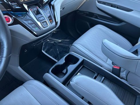 Used 2024 Honda Odyssey Elite image 20