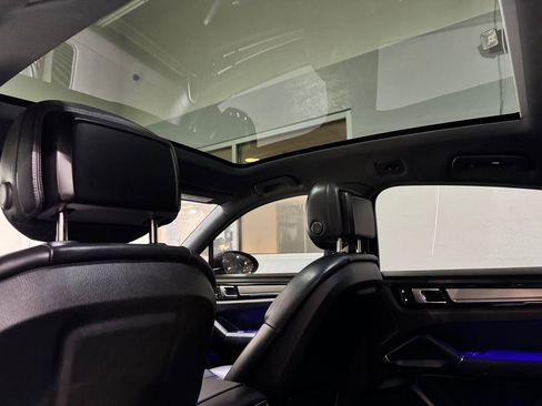 Used 2022 Porsche Cayenne S image 23