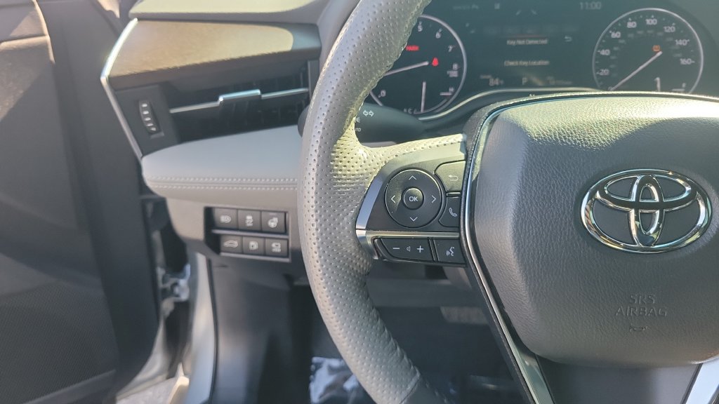 Used 2022 Toyota Avalon Limited w/ Advanced Safety Package FWD image 18