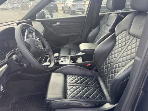 Used 2023 Audi SQ5 Premium Plus w/ Premium Plus Package image 6