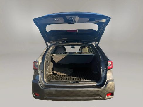 Used 2023 Subaru Outback Premium AWD/4WD image 27