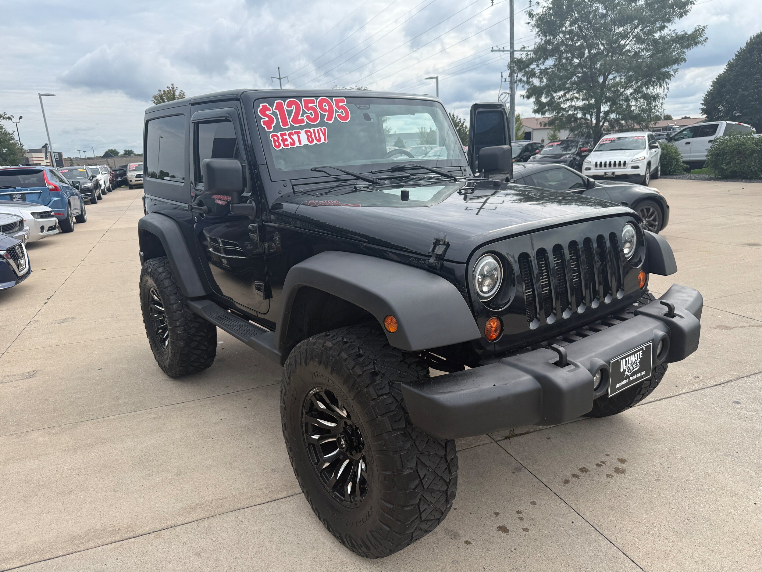 Used 2013 Jeep Wrangler Sport AWD/4WD image 4