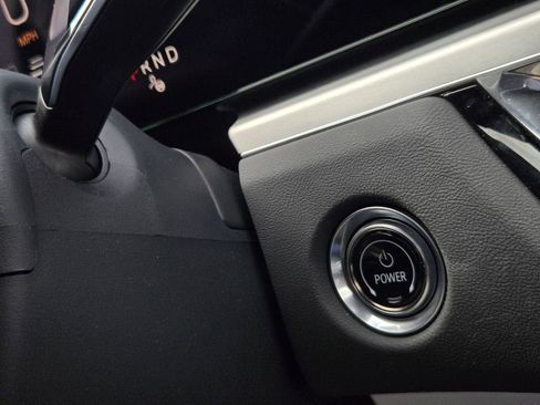 Certified 2025 Cadillac Lyriq Luxury image 25