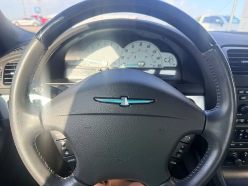 Used 2002 Ford Thunderbird RWD image 10