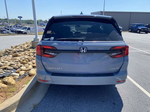 Used 2023 Honda Odyssey Sport image 6