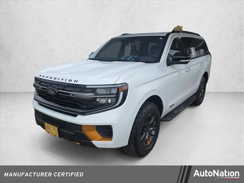 Certified 2025 Ford Expedition Tremor AWD/4WD image 1